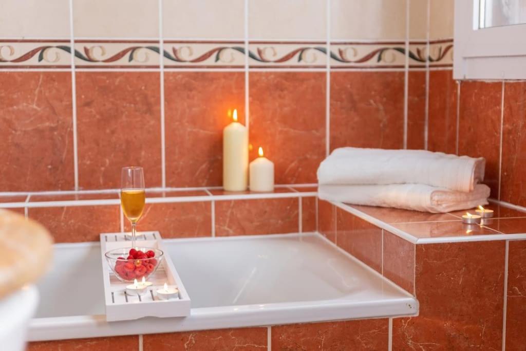 Le Versaillais Gare/Chateau/Wifi/Netflix Versailles Esterno foto