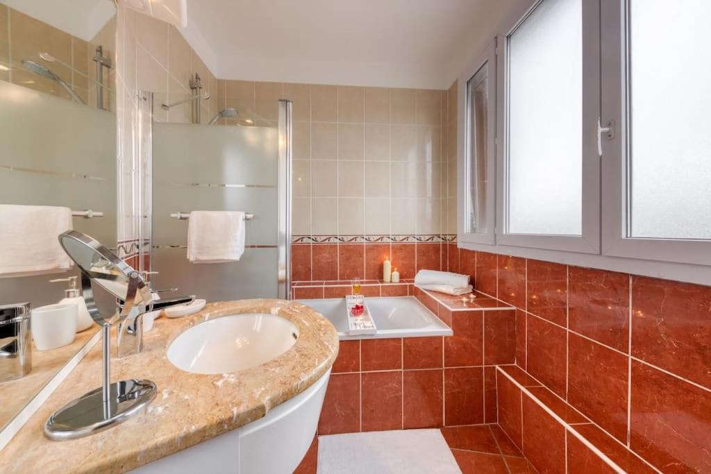 Le Versaillais Gare/Chateau/Wifi/Netflix Versailles Esterno foto